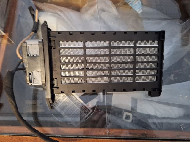 bontott RENAULT CLIO IV Fűtőradiátor (Elektromos)