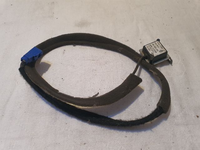 bontott RENAULT CLIO IV GPS Antenna
