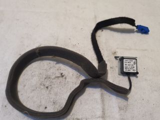 bontott RENAULT CLIO IV GPS Antenna