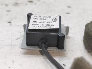 bontott RENAULT CLIO IV GPS Antenna