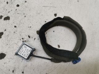 bontott RENAULT CLIO IV GPS Antenna