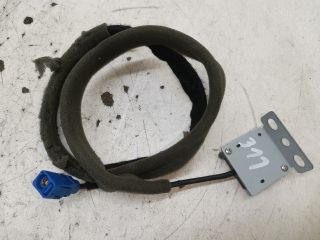 bontott RENAULT CLIO IV GPS Antenna