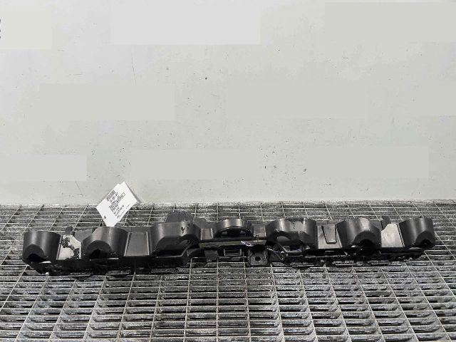 bontott RENAULT CLIO IV Hátsó középső Lökhárító Tartó (Műanyag)