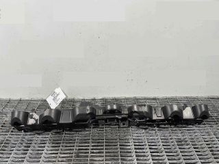 bontott RENAULT CLIO IV Hátsó középső Lökhárító Tartó (Műanyag)