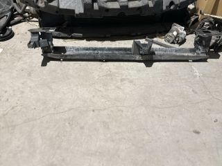 bontott RENAULT CLIO IV Hátsó Lökhárító Merevítő (Fém)