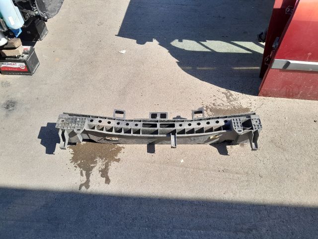 bontott RENAULT CLIO IV Hátsó Lökhárító Merevítő (Fém)