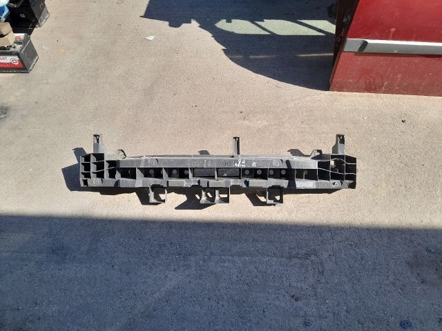 bontott RENAULT CLIO IV Hátsó Lökhárító Merevítő (Fém)