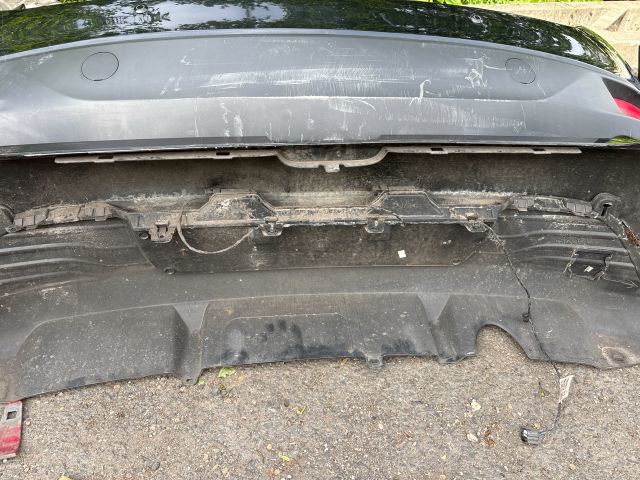 bontott RENAULT CLIO IV Hátsó Lökhárító (Részeivel)