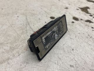 bontott RENAULT CLIO IV Hátsó Rendszámtábla Világítás