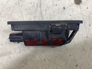 bontott RENAULT CLIO IV Hátsó Rendszámtábla Világítás