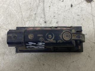 bontott RENAULT CLIO IV Hátsó Rendszámtábla Világítás