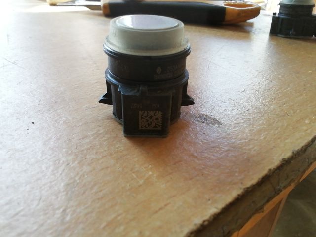 bontott RENAULT CLIO IV Hátsó Tolatóradar Fej