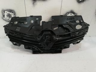 bontott RENAULT CLIO IV Hűtőrács