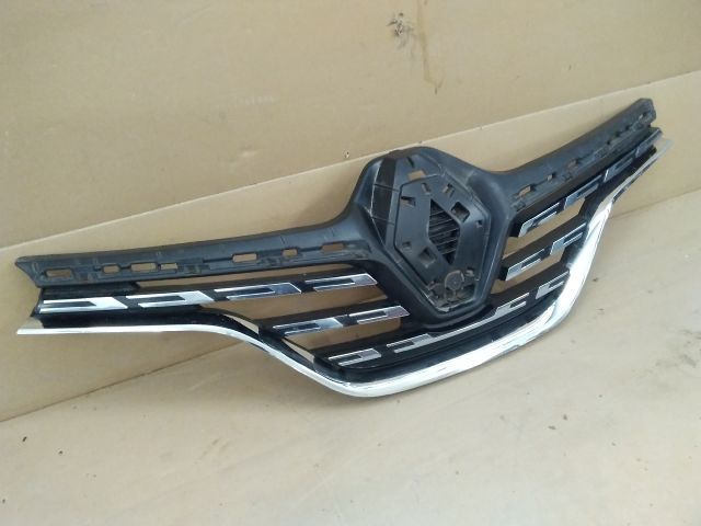 bontott RENAULT CLIO IV Hűtőrács