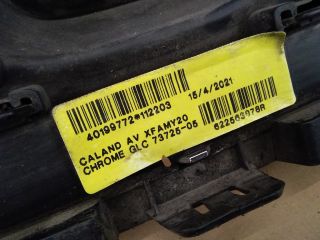 bontott RENAULT CLIO IV Hűtőrács