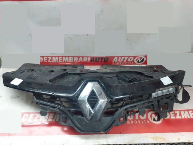 bontott RENAULT CLIO IV Hűtőrács