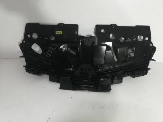 bontott RENAULT CLIO IV Hűtőrács