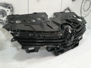 bontott RENAULT CLIO IV Hűtőrács