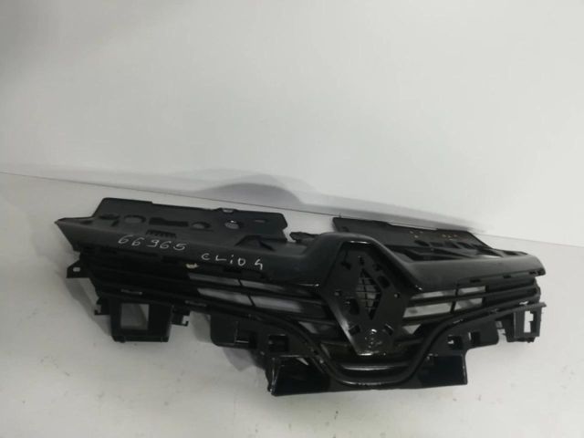 bontott RENAULT CLIO IV Hűtőrács