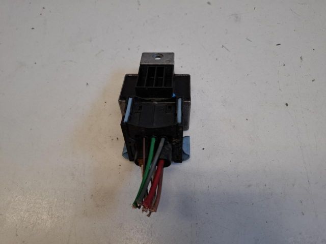 bontott RENAULT CLIO IV Izzító Relé