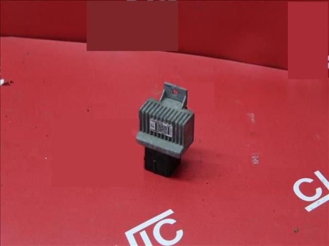 bontott RENAULT CLIO IV Izzító Relé