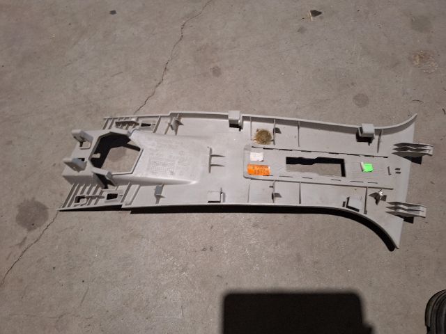 bontott RENAULT CLIO IV Jobb B Oszlop Burkolat