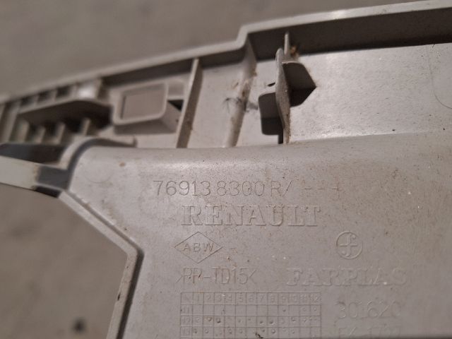 bontott RENAULT CLIO IV Jobb B Oszlop Burkolat