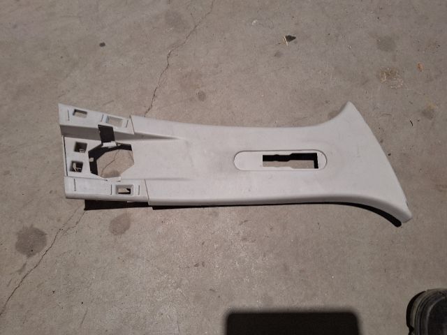 bontott RENAULT CLIO IV Jobb B Oszlop Burkolat