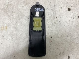 bontott RENAULT CLIO IV Jobb első Ablakemelő Kapcsoló