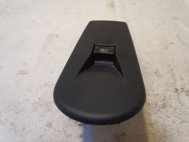 bontott RENAULT CLIO IV Jobb első Ablakemelő Kapcsoló