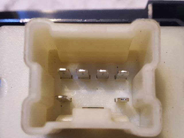 bontott RENAULT CLIO IV Jobb első Ablakemelő Kapcsoló