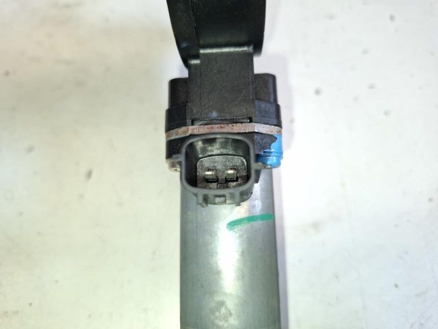 bontott RENAULT CLIO IV Jobb első Ablakemelő Motor