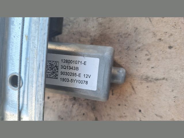 bontott RENAULT CLIO IV Jobb első Ablakemelő Szerkezet (Elektromos)