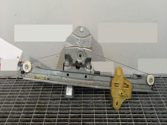 bontott RENAULT CLIO IV Jobb első Ablakemelő Szerkezet (Elektromos)