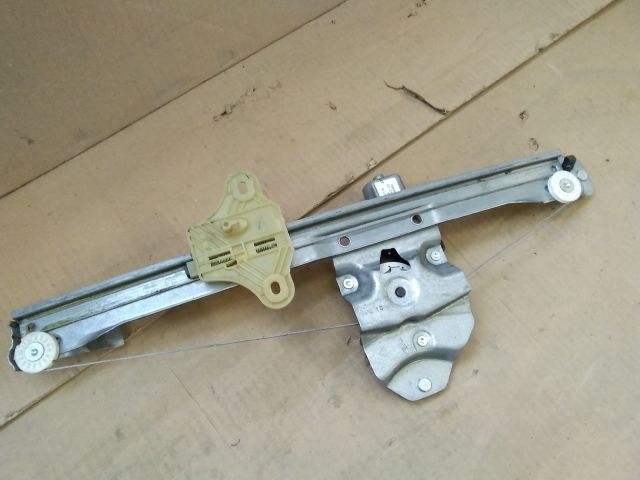 bontott RENAULT CLIO IV Jobb első Ablakemelő Szerkezet (Elektromos)