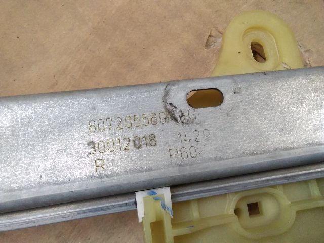 bontott RENAULT CLIO IV Jobb első Ablakemelő Szerkezet (Elektromos)