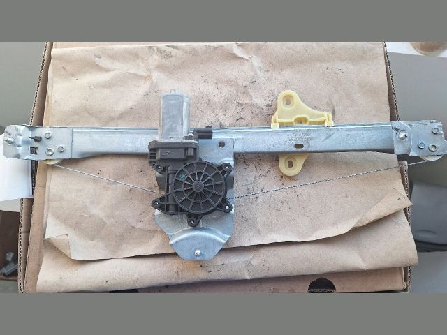 bontott RENAULT CLIO IV Jobb első Ablakemelő Szerkezet (Elektromos)