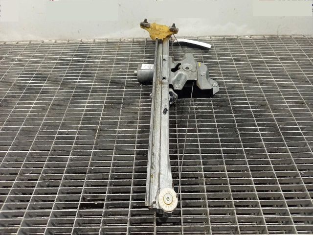 bontott RENAULT CLIO IV Jobb első Ablakemelő Szerkezet (Elektromos)