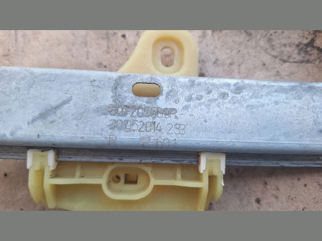 bontott RENAULT CLIO IV Jobb első Ablakemelő Szerkezet (Elektromos)