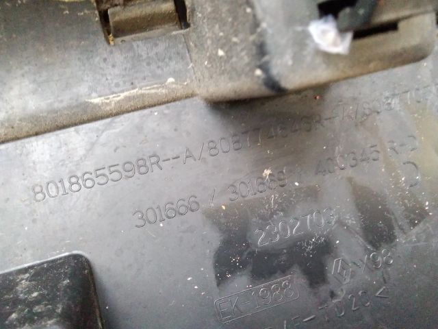 bontott RENAULT CLIO IV Jobb első Ajtó Díszléc