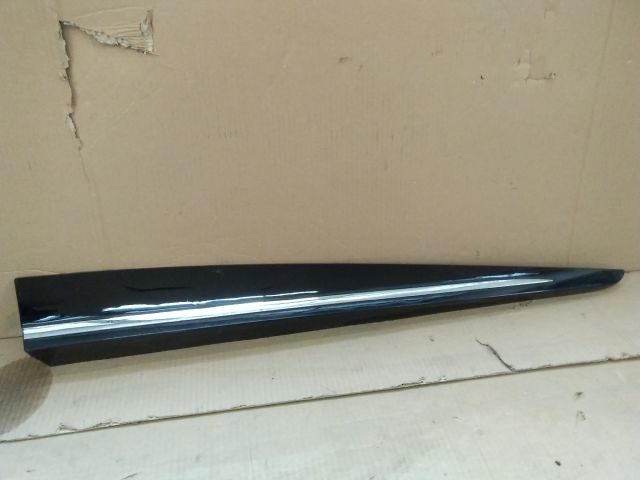 bontott RENAULT CLIO IV Jobb első Ajtó Díszléc