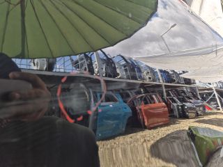 bontott RENAULT CLIO IV Jobb első Ajtó (Üres lemez)