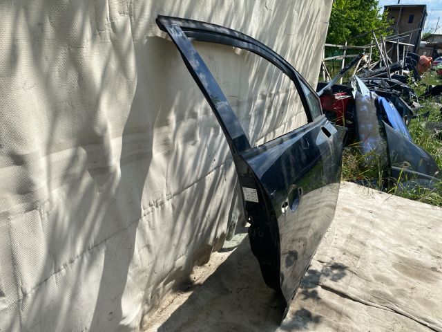 bontott RENAULT CLIO IV Jobb első Ajtó (Üres lemez)