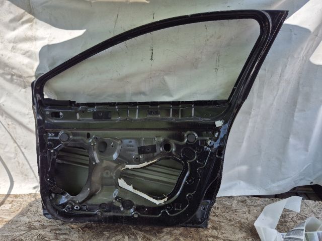 bontott RENAULT CLIO IV Jobb első Ajtó (Üres lemez)