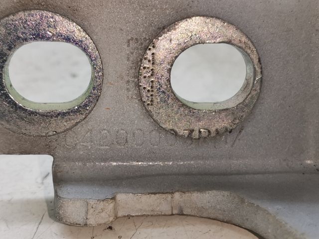 bontott RENAULT CLIO IV Jobb első Alsó Zsanér