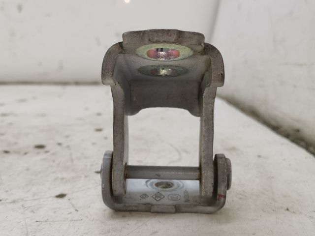 bontott RENAULT CLIO IV Jobb első Alsó Zsanér