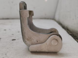 bontott RENAULT CLIO IV Jobb első Alsó Zsanér