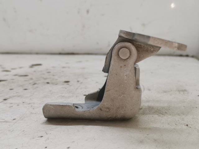 bontott RENAULT CLIO IV Jobb első Felső Zsanér