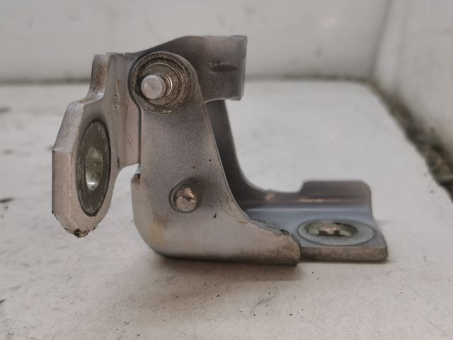 bontott RENAULT CLIO IV Jobb első Felső Zsanér