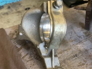 bontott RENAULT CLIO IV Jobb első Féltengely Tartó